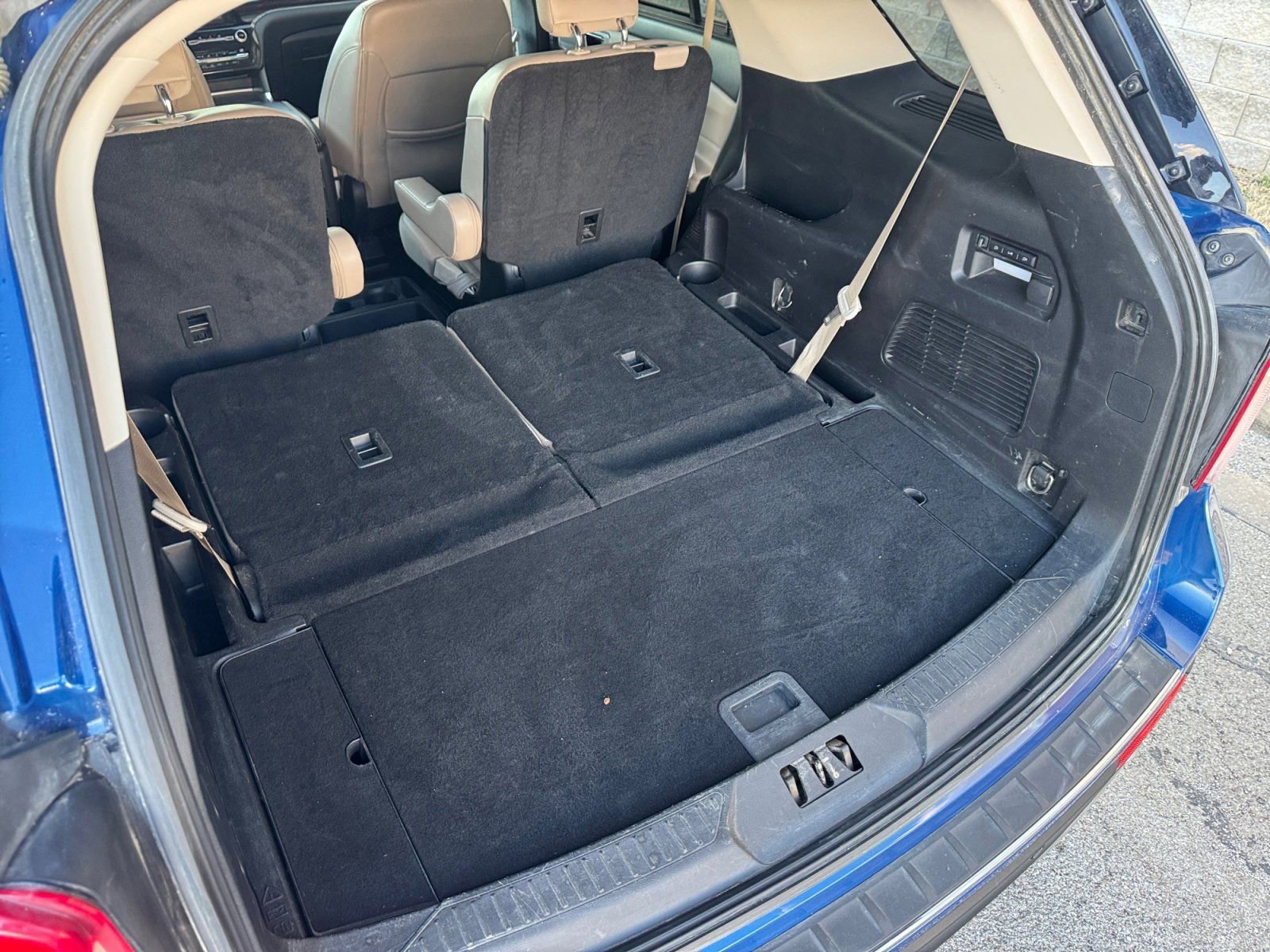 Certified 2021 Ford Explorer Limited w/ Equipment Group 301A image 16