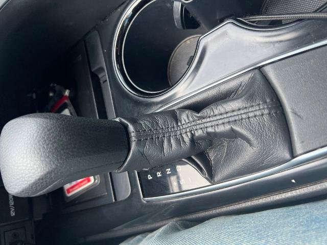 Used 2019 Toyota Camry LE FWD image 15