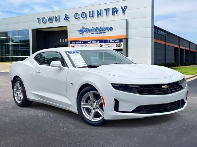 Used 2023 Chevrolet Camaro LT RWD image 1