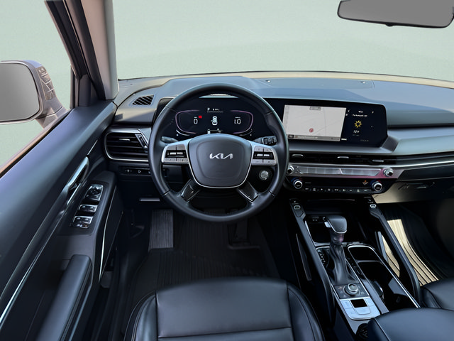 Used 2025 Kia Telluride S AWD/4WD image 7
