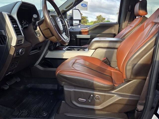 Certified 2022 Ford F350 King Ranch w/ King Ranch Ultimate Package AWD/4WD image 5