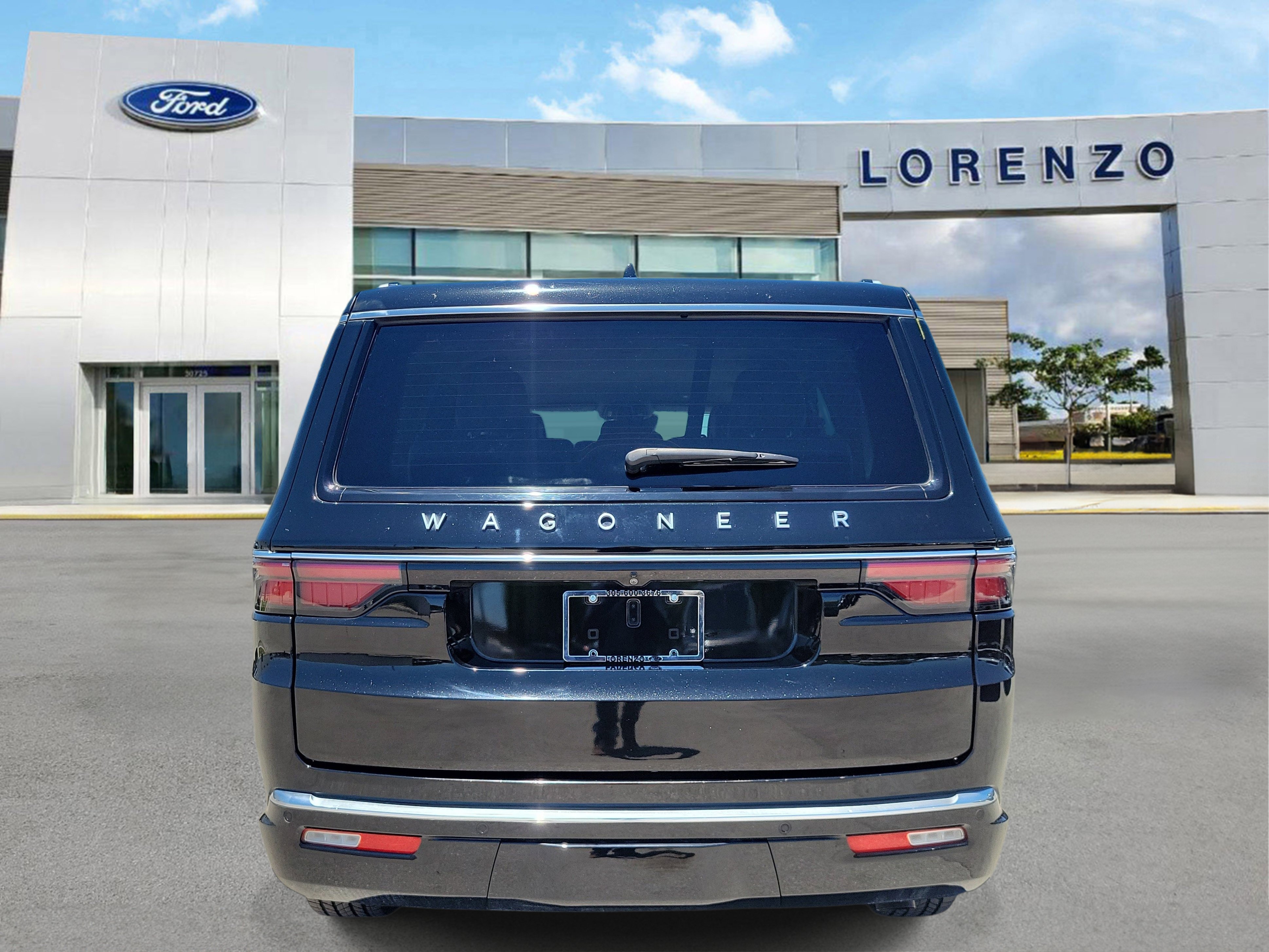Used 2023 Jeep Wagoneer 2WD w/ Convenience Group I image 6