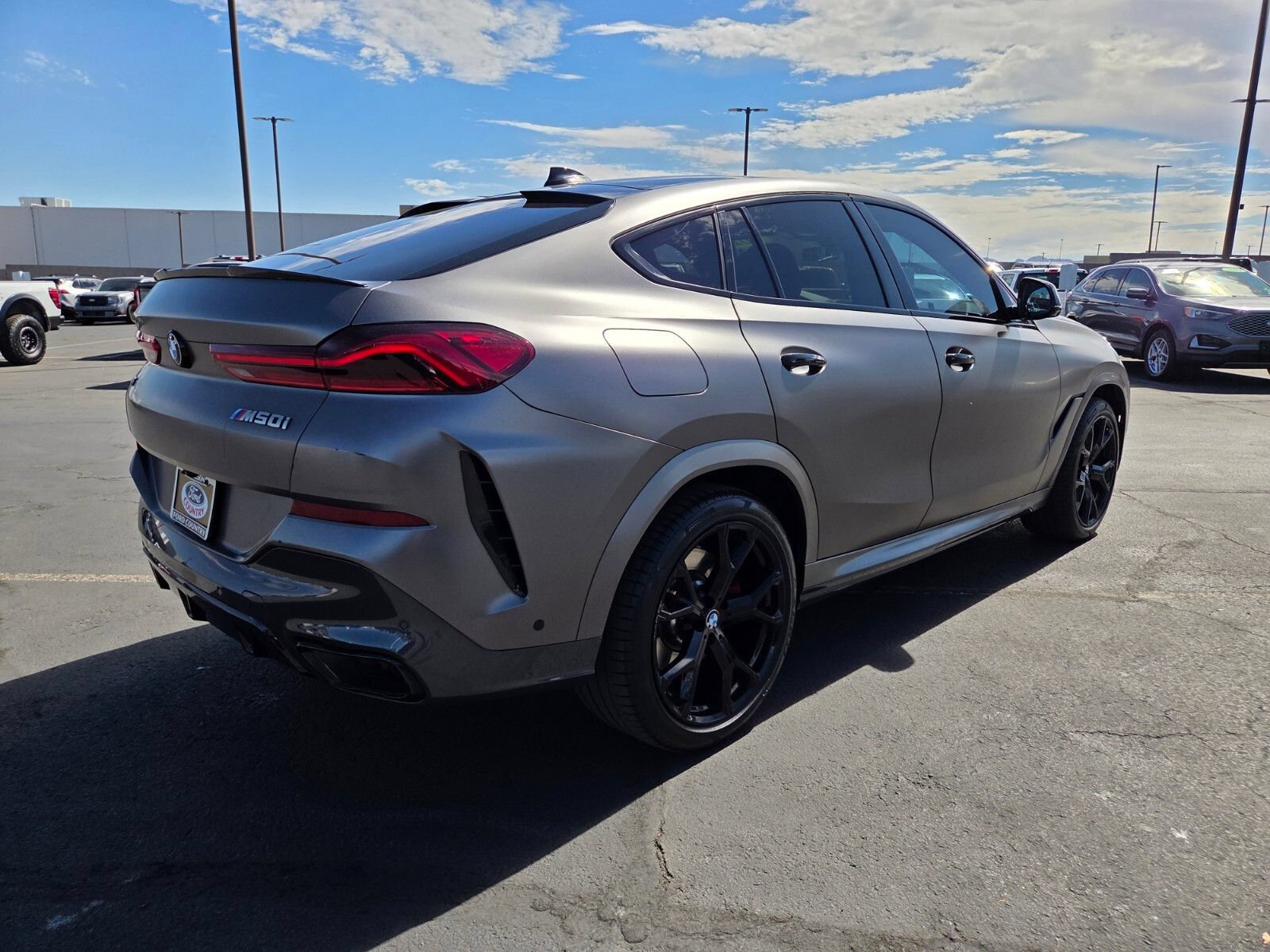 Used 2022 BMW X6 M50i AWD/4WD image 6