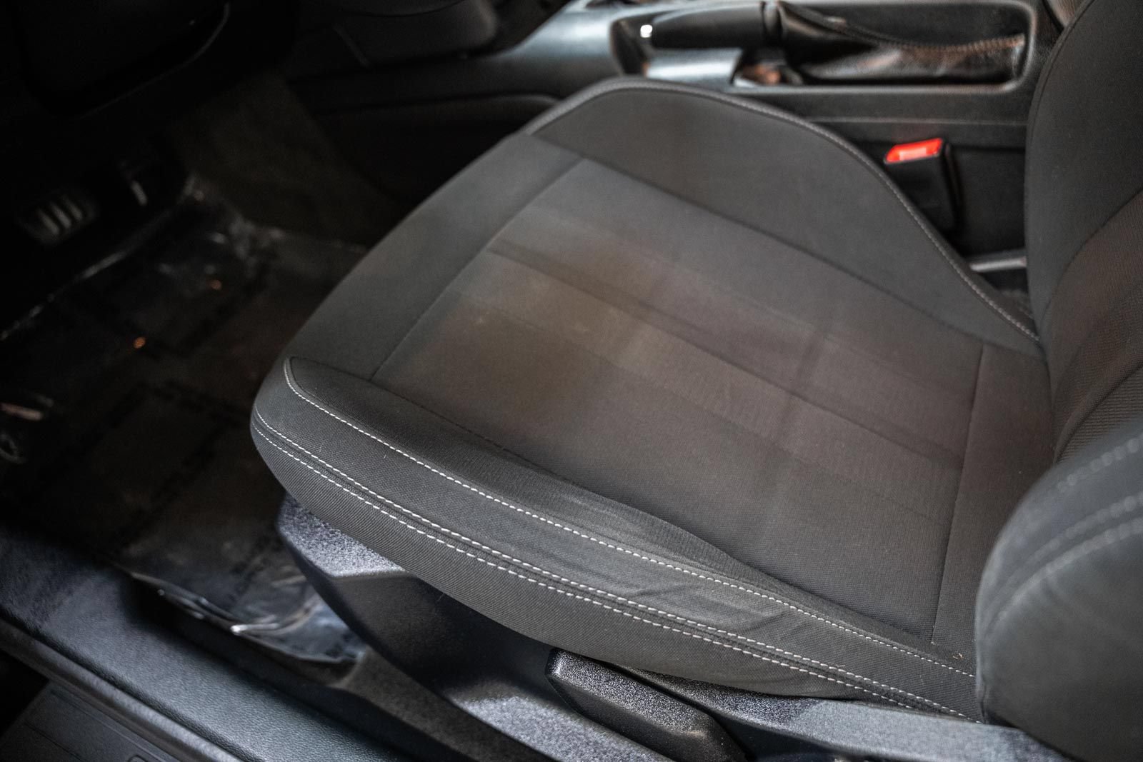 Certified 2018 Ford Mustang Coupe RWD image 24