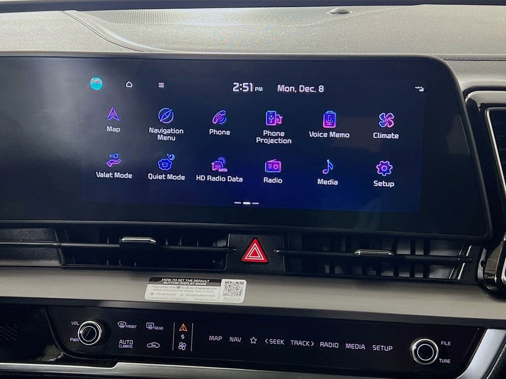 Used 2023 Kia Sportage EX image 16