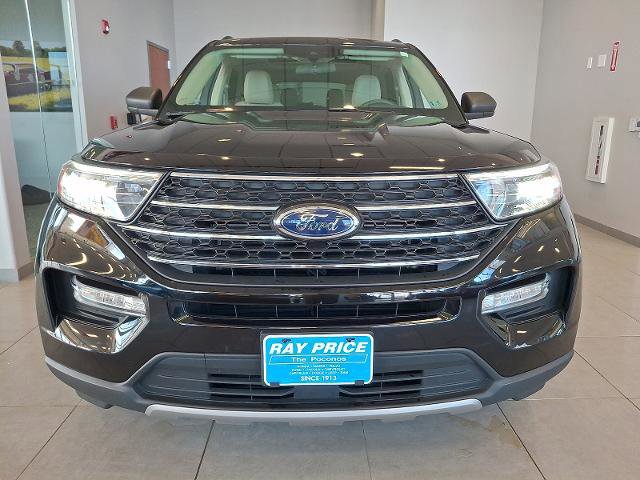 Certified 2022 Ford Explorer XLT w/ Equipment Group 202A image 7