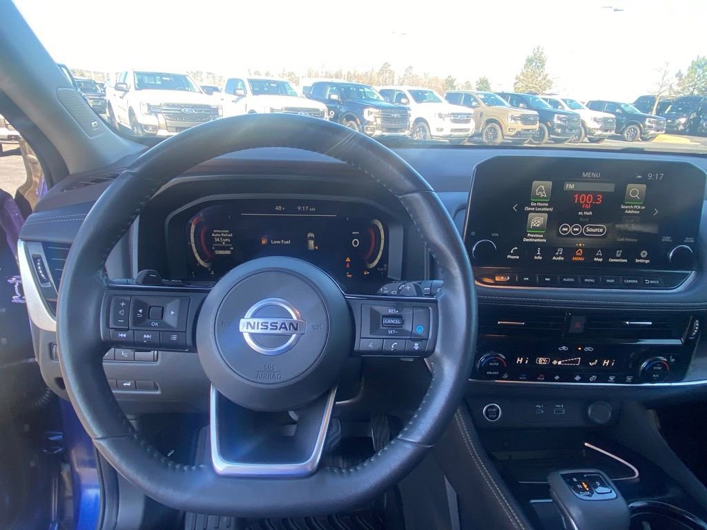 Used 2021 Nissan Rogue Platinum image 13