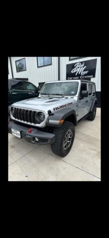 Used 2024 Jeep Wrangler Unlimited Rubicon w/ Technology Group AWD/4WD image 2