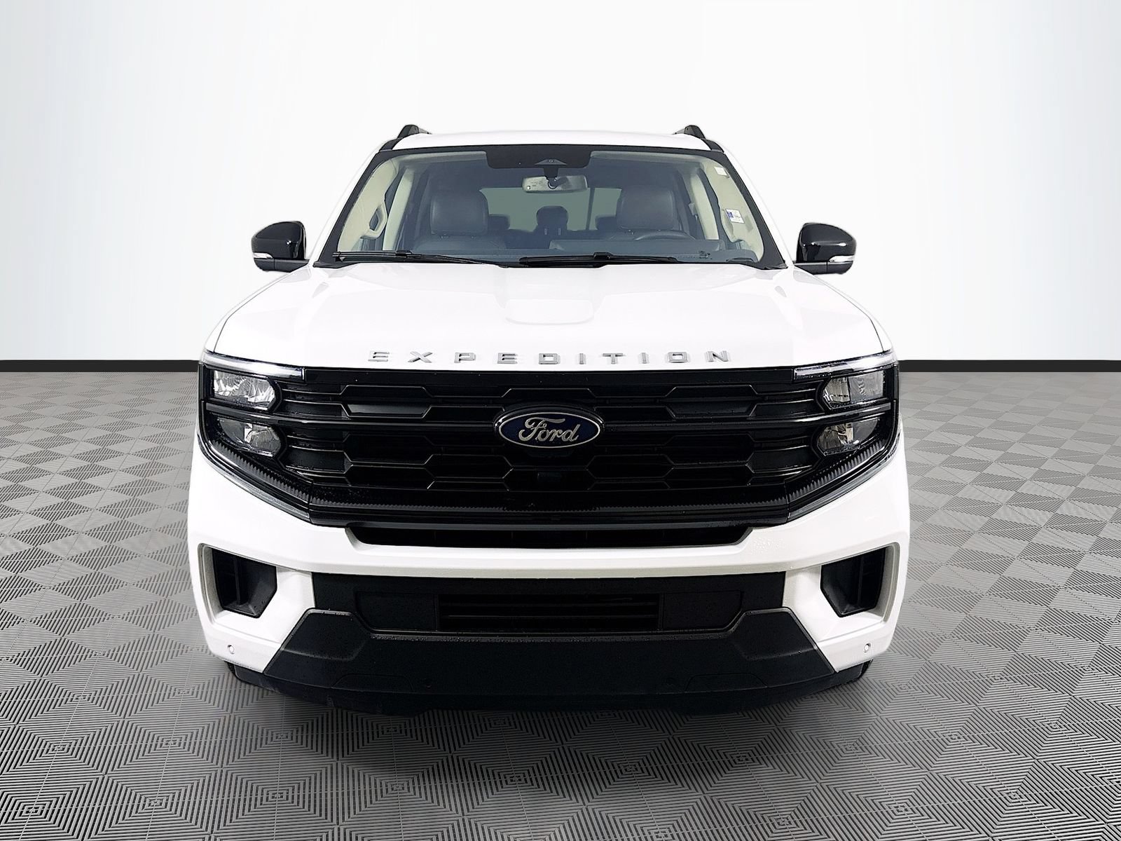 Certified 2025 Ford Expedition Active AWD/4WD image 2