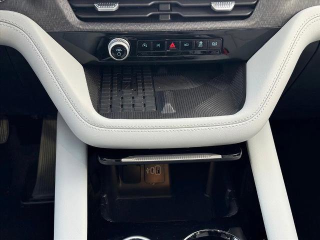 Certified 2025 Ford Explorer Platinum w/ Ultimate Package image 15