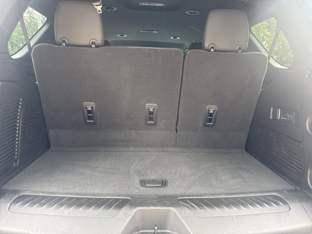 Used 2025 Chevrolet Tahoe LT w/ Comfort Package RWD image 7