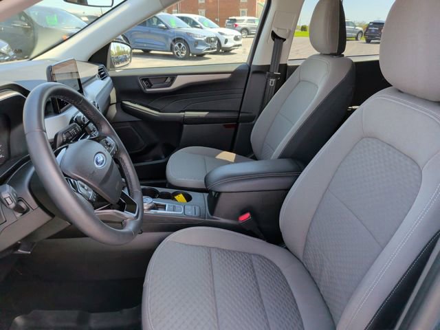 Certified 2022 Ford Escape SE w/ Cold Weather Package AWD/4WD image 4