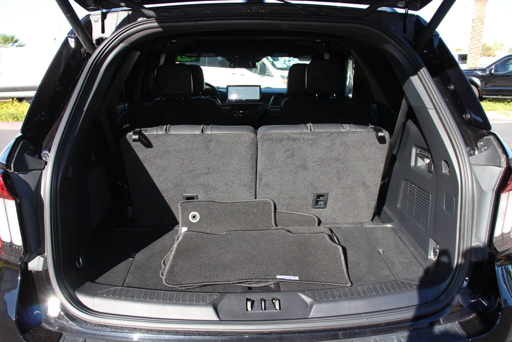 Certified 2025 Ford Explorer ST AWD/4WD image 24