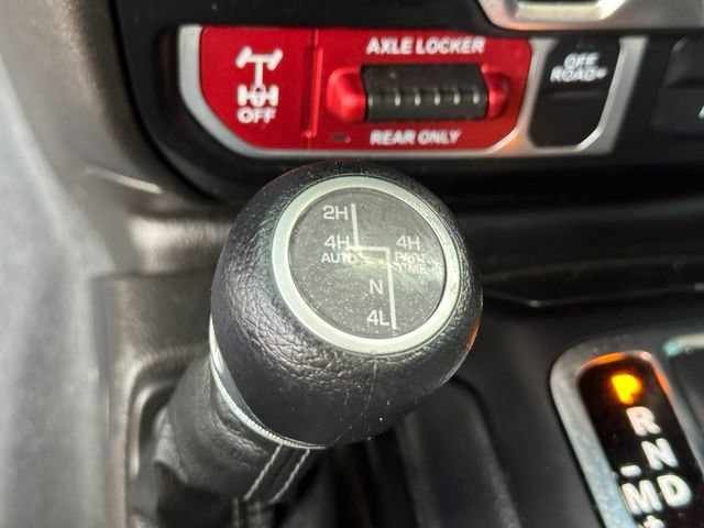 Used 2024 Jeep Wrangler Unlimited AWD/4WD image 24