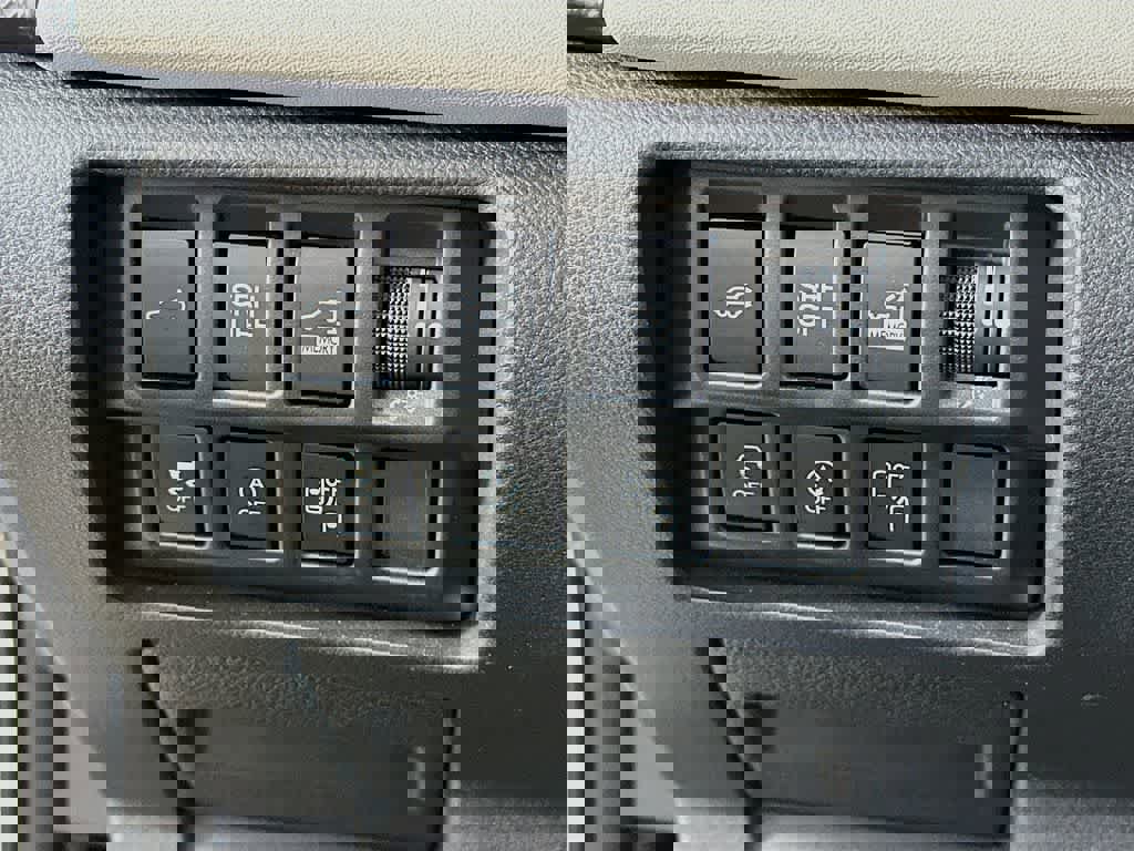 Used 2023 Subaru Forester Limited image 27