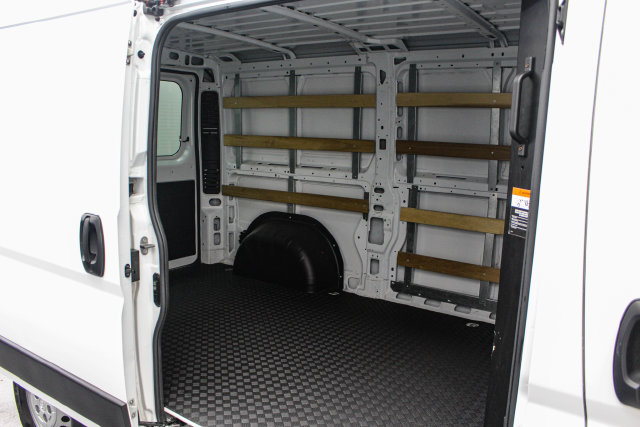 Used 2025 RAM ProMaster 2500 w/ U-Haul Equipment Group FWD image 11