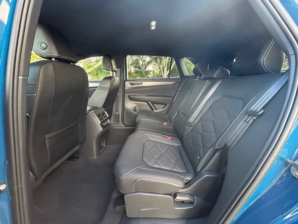 Used 2026 Volkswagen Atlas Cross Sport SE FWD image 29