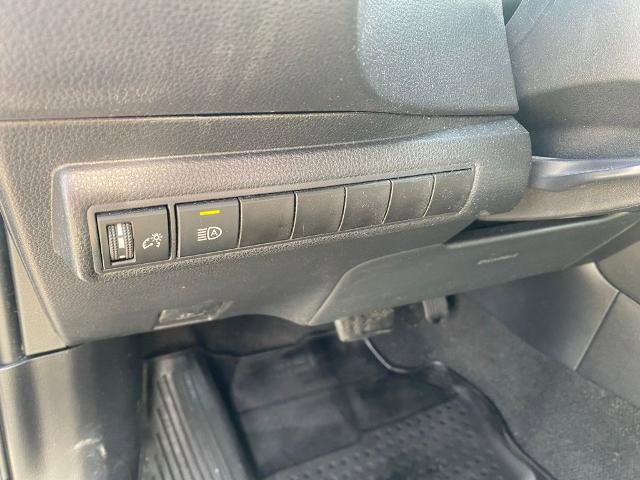 Used 2023 Toyota Corolla LE FWD image 16
