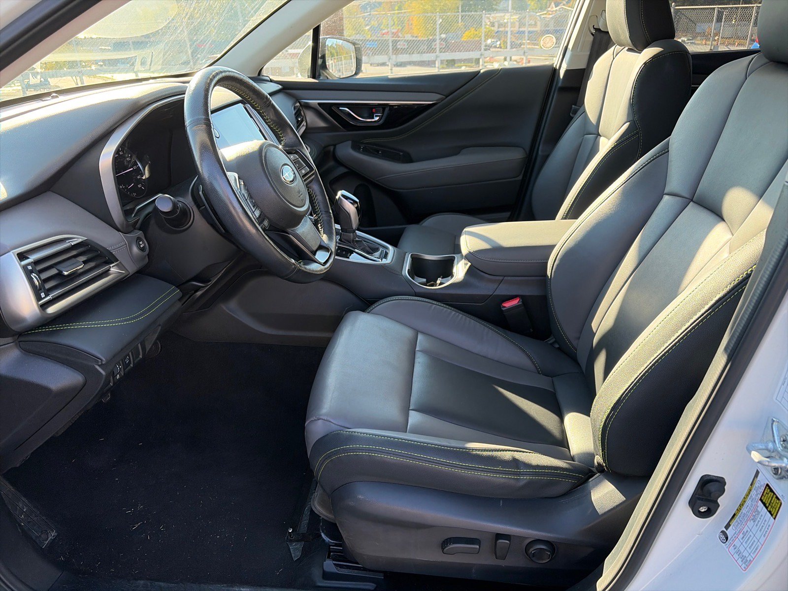 Used 2025 Subaru Outback Onyx Edition AWD/4WD image 18
