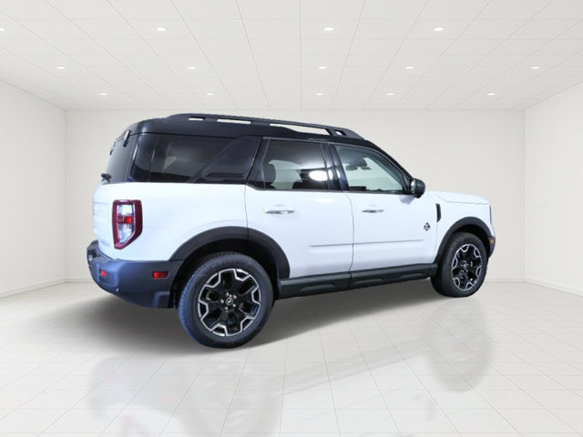 Certified 2025 Ford Bronco Sport Outer Banks w/ Outer Banks Tech Package+ AWD/4WD image 8