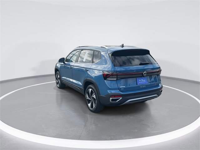 Used 2025 Volkswagen Taos SE image 4