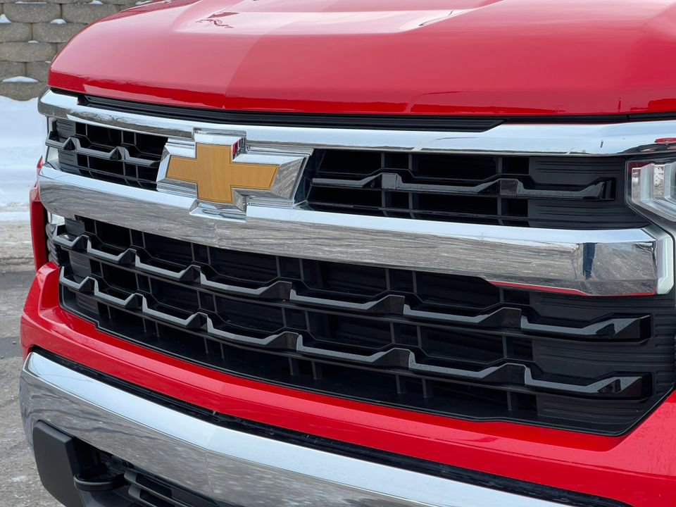Used 2024 Chevrolet Silverado 1500 LT image 38