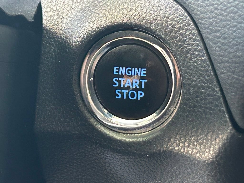 Used 2020 Toyota RAV4 XLE FWD image 42