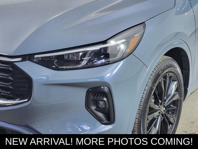 Certified 2023 Ford Escape ST-Line Elite image 9