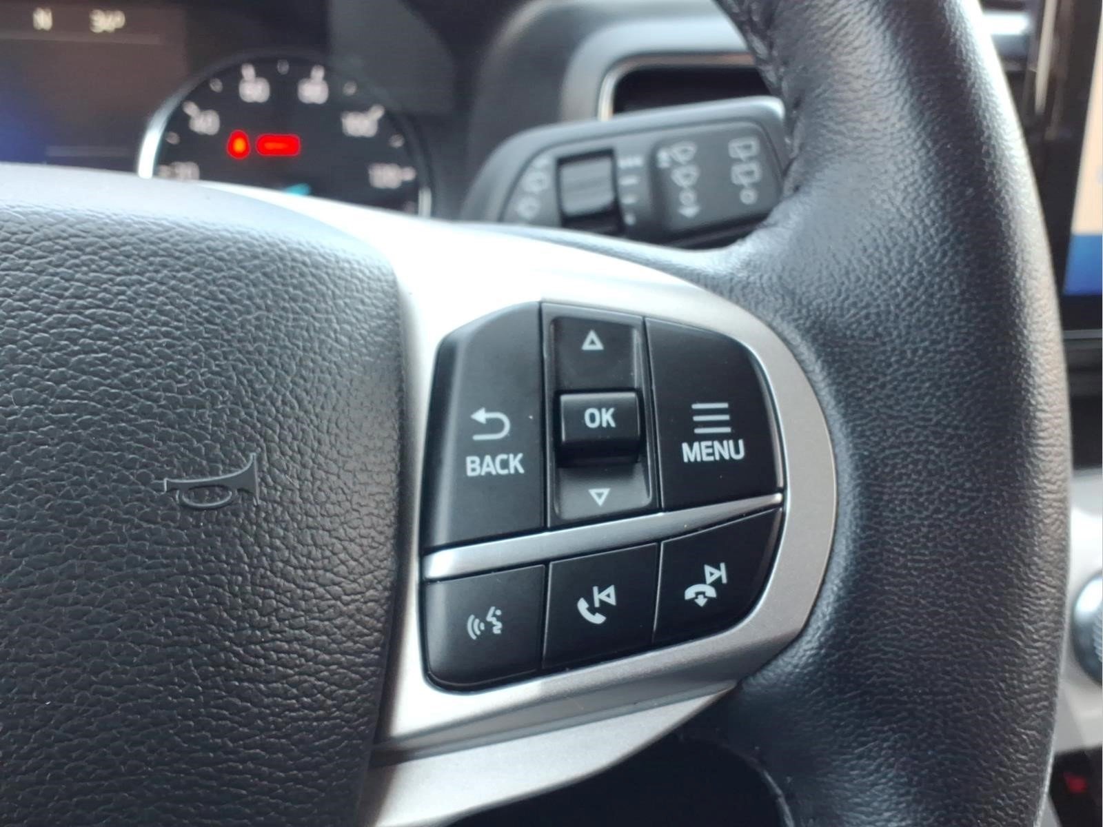 Certified 2023 Ford Explorer XLT w/ Equipment Group 202A image 23