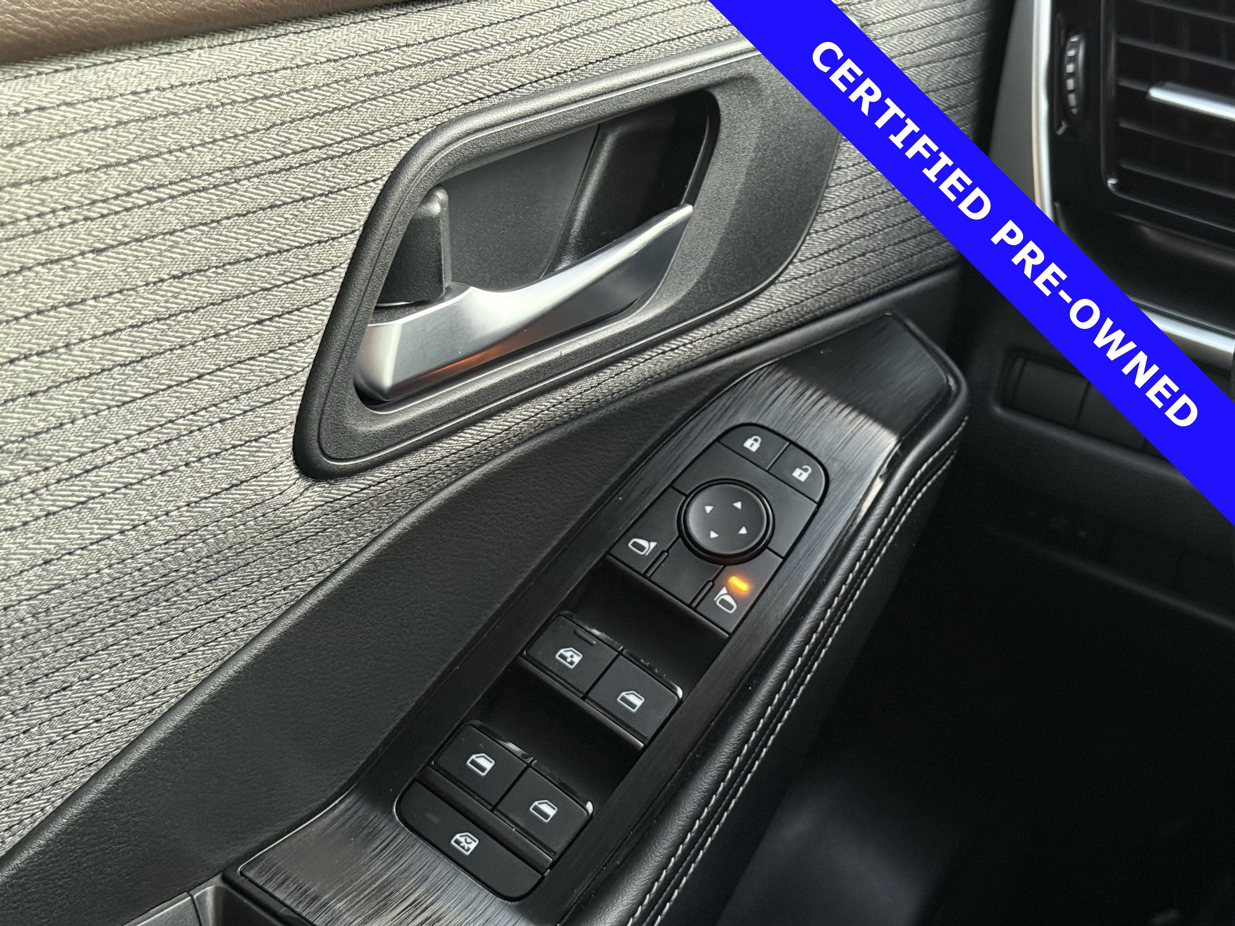 Used 2023 Nissan Rogue SV image 21