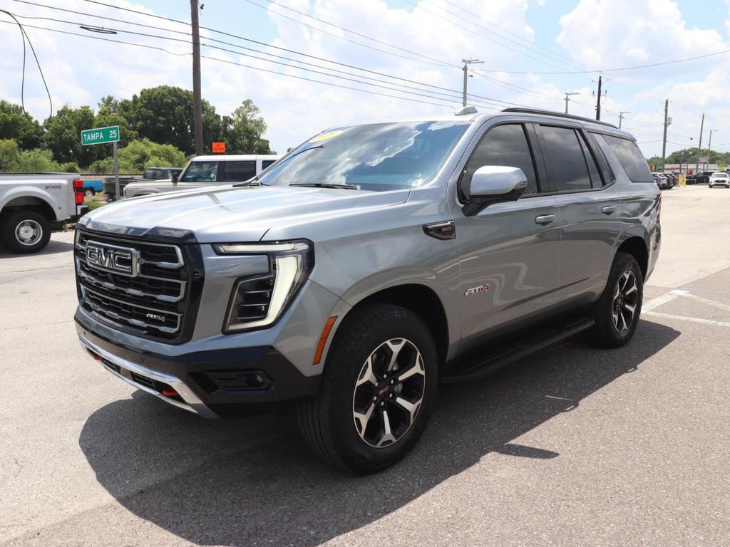 Used 2025 GMC Yukon AT4 AWD/4WD image 5