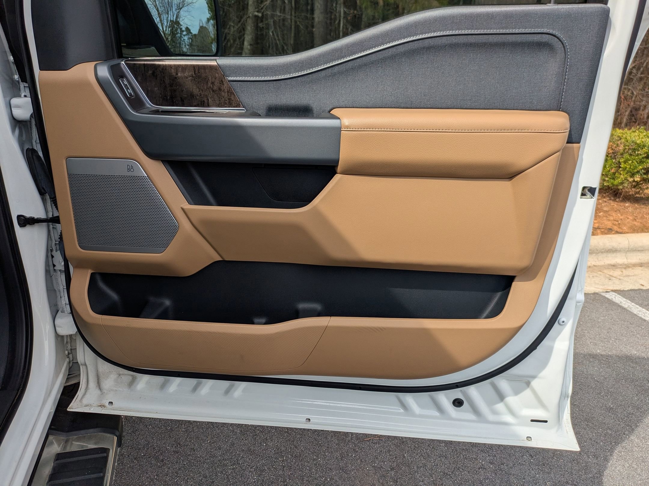 Certified 2022 Ford F150 Lariat image 37