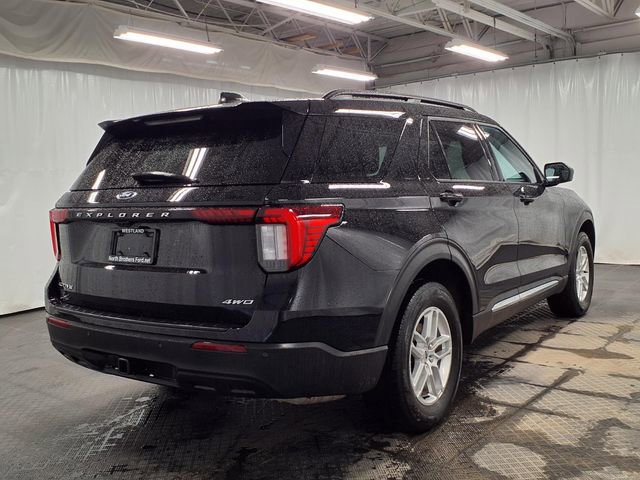 Certified 2025 Ford Explorer Active image 4