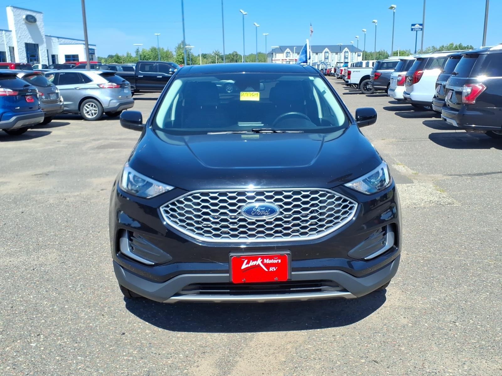Certified 2024 Ford Edge SEL AWD/4WD image 9