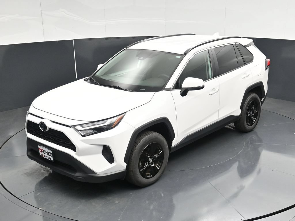 Used 2024 Toyota RAV4 XLE w/ Weather Package AWD/4WD image 44