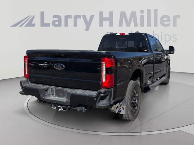 Certified 2024 Ford F350 Lariat w/ Lariat Ultimate Package AWD/4WD image 4