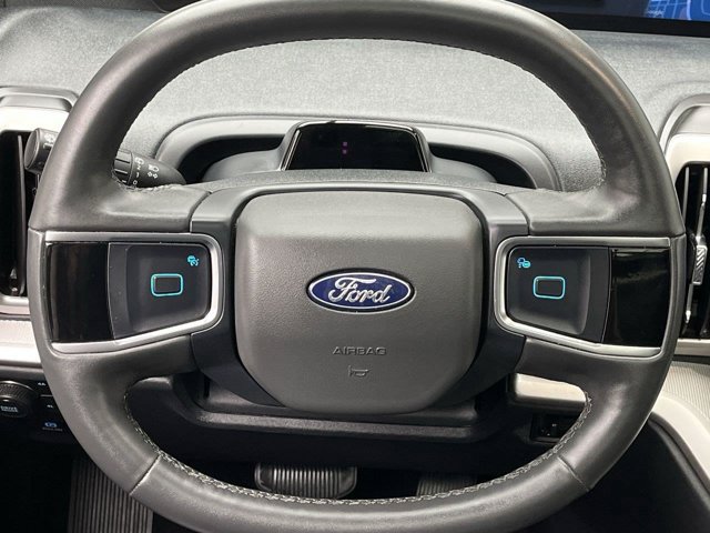Certified 2025 Ford Expedition Active AWD/4WD image 19