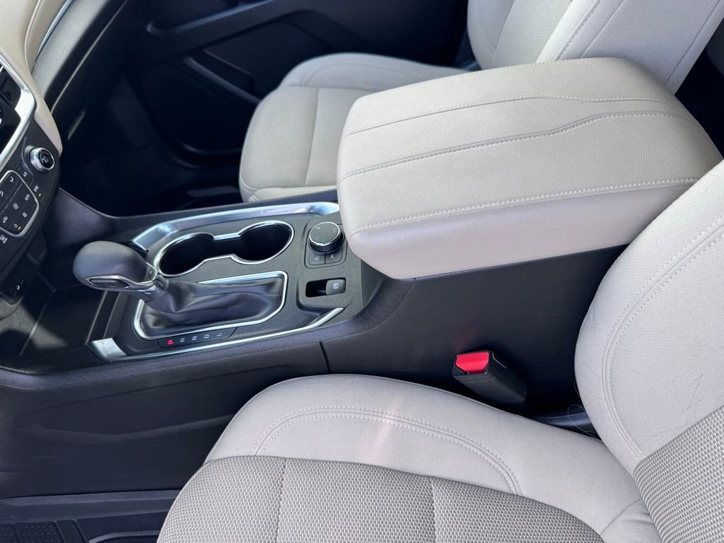 Used 2023 Chevrolet Traverse LS w/ Safety Package image 16