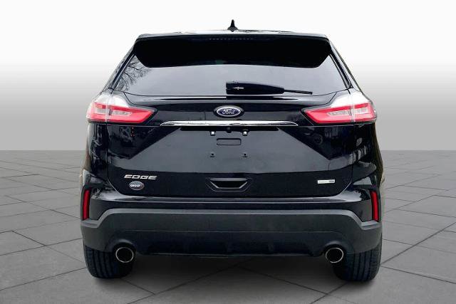 Certified 2019 Ford Edge SE image 4