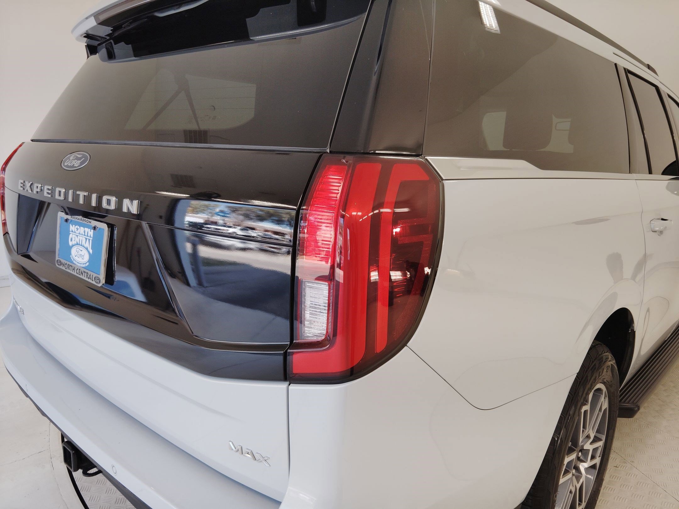 Certified 2025 Ford Expedition Max Active image 13