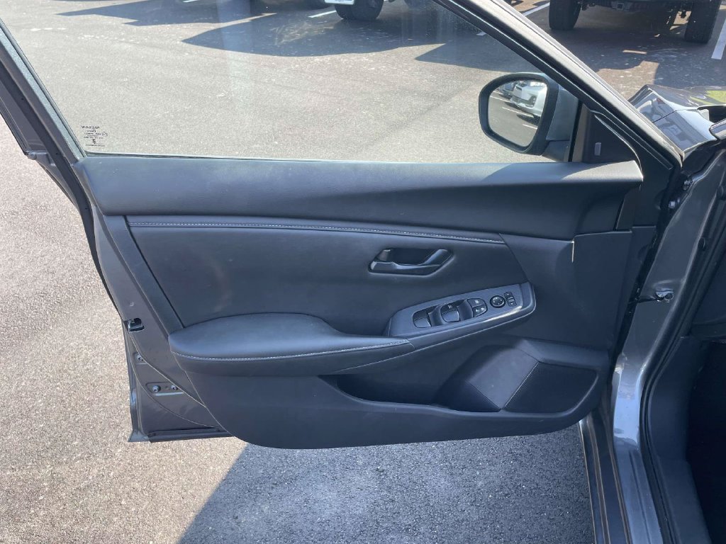 Used 2025 Nissan Sentra S FWD image 15