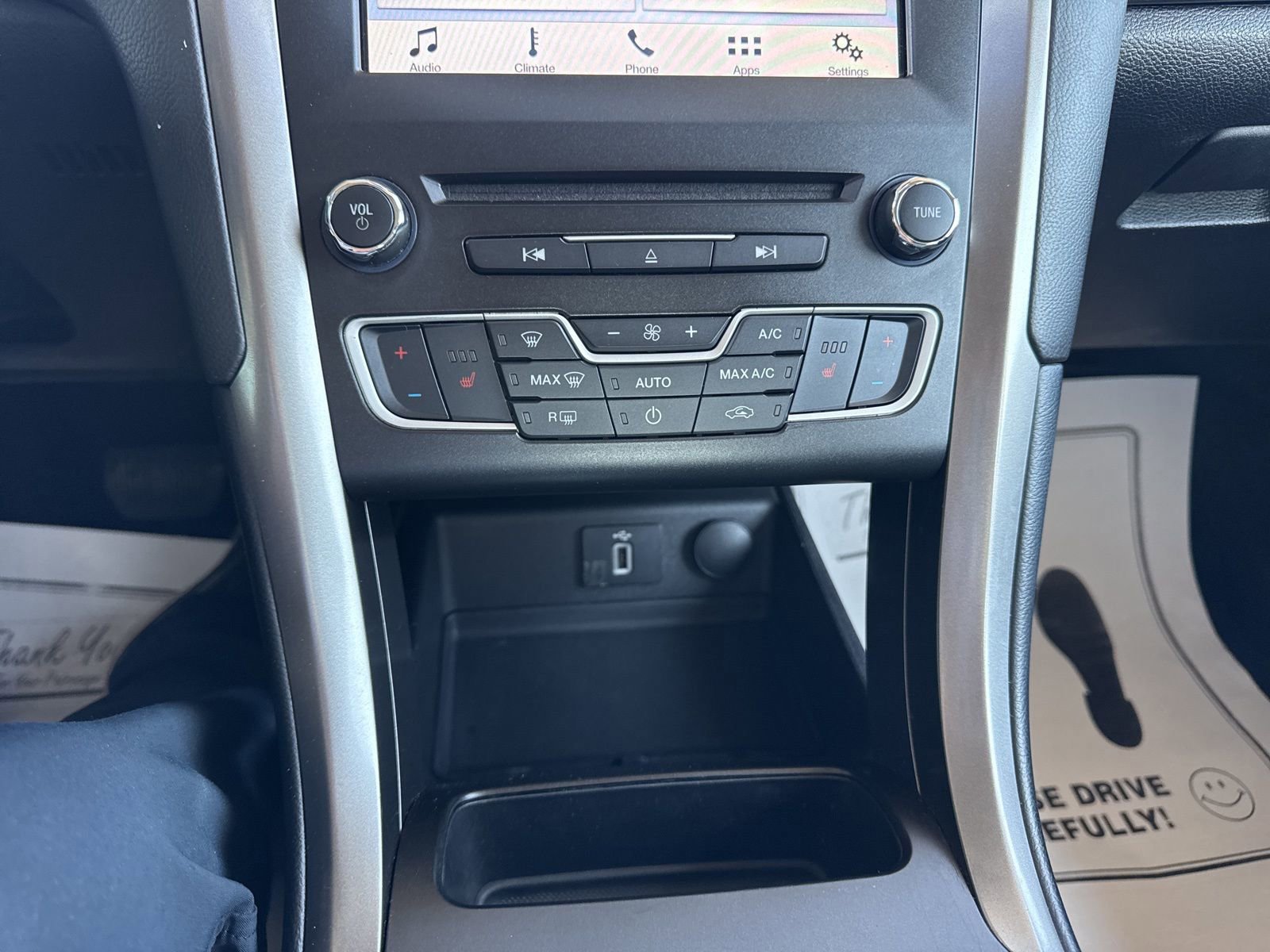 Certified 2018 Ford Fusion SE w/ Fusion SE Technology Package image 34