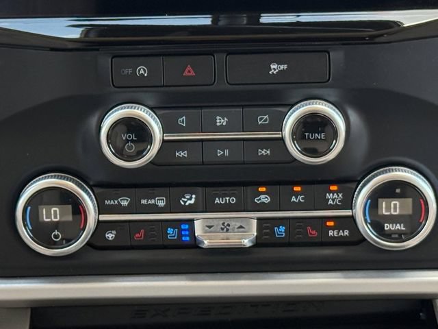 Certified 2024 Ford Expedition Max Limited RWD image 5