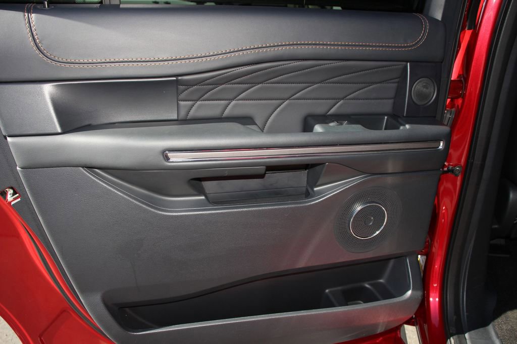 Certified 2022 Ford Expedition Max Platinum image 20