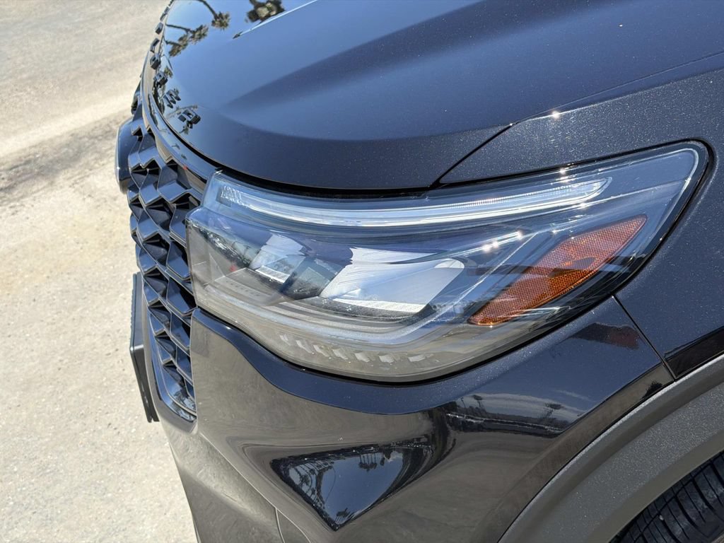 Certified 2025 Ford Explorer ST-Line RWD image 10