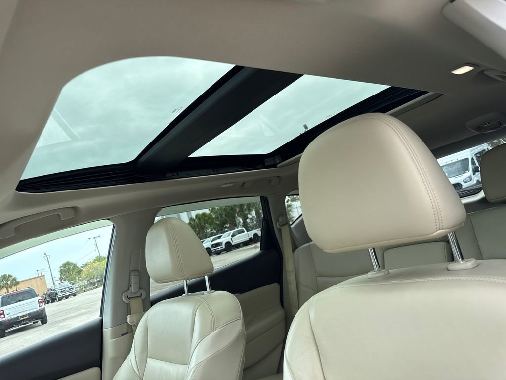 Used 2018 Nissan Murano Platinum image 11