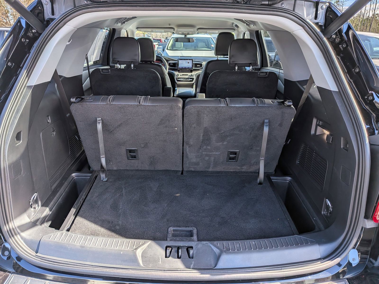 Certified 2023 Ford Explorer XLT w/ Equipment Group 202A image 15