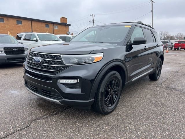 Certified 2024 Ford Explorer XLT w/ Equipment Group 202A image 6