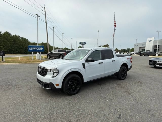 Certified 2025 Ford Maverick XLT w/ XLT Luxury Package AWD/4WD image 3