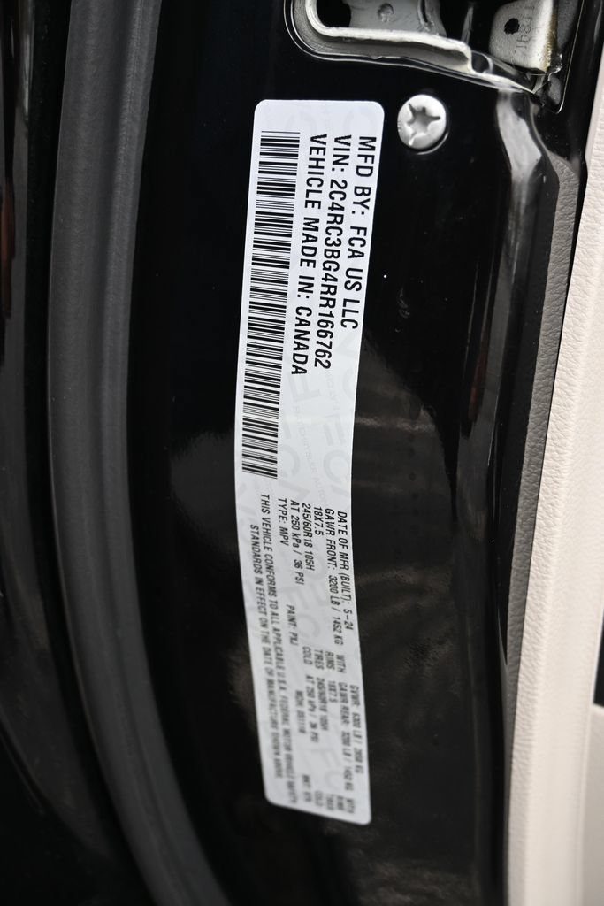 Used 2024 Chrysler Pacifica Touring-L AWD/4WD image 43